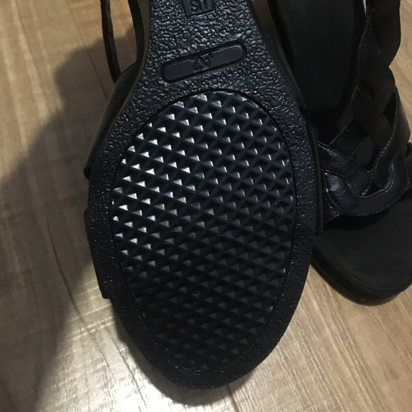 Aerosols wedge sandal size 10 - Picture 7 of 8